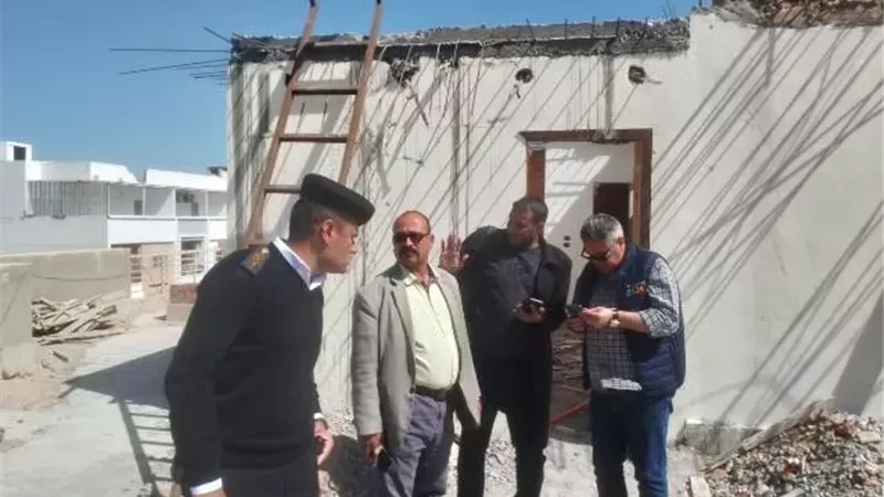 جبر: إزالة رووف مخالف بمنطقة الإنتر فى الغردقة