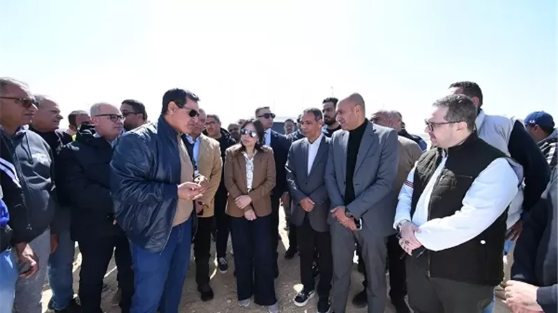 وزيرة الإسكان تتفقد 