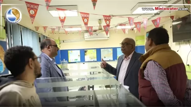 رئيس مياه المنيا يوجه بالعمل لفترة مسائية تيسيراً على المواطنين