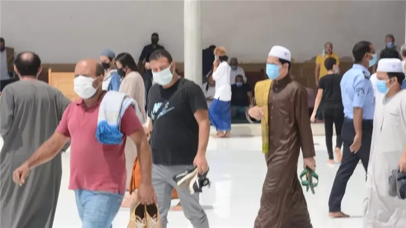 بيان الأعذار المسموح بها لمغادرة المسجد قبل بدء الإقامة