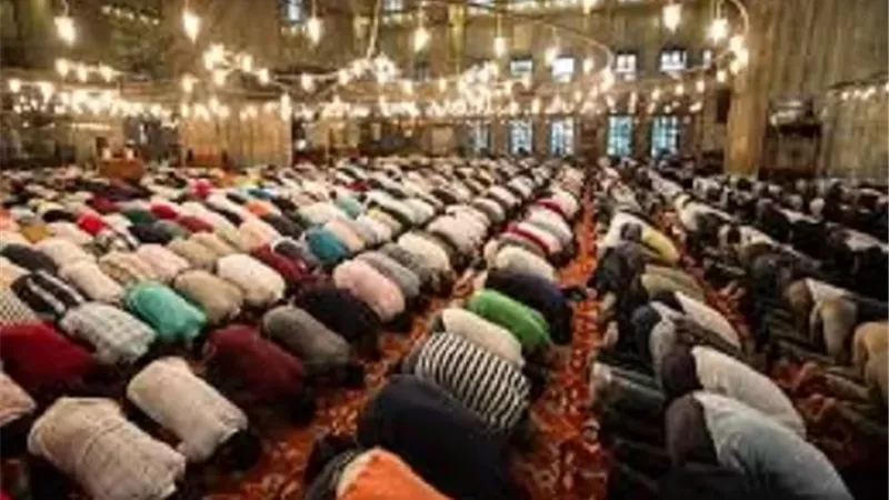 القدر المناسب من قراءة القرآن في صلاة التراويح