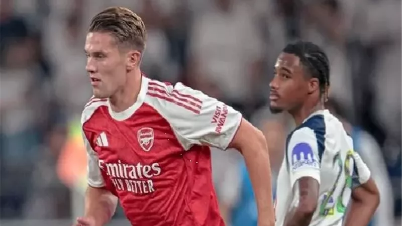 آرسنال يتلاعب بـ توتنهام في ديربي لندن ويحافظ على صدارة البريميرليج