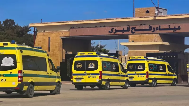 معبر رفح يستقبل دفعة جديدة من الفلسطينيين العائدين إلى قطاع غزة