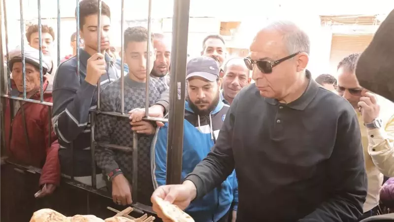 محافظ المنيا يشدد على التزام المخابز بالمواعيد الرمضانية