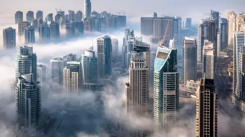 كيف يحدد سكان ناطحات السحاب توقيت الإمساك والإفطار.. علام يوضح