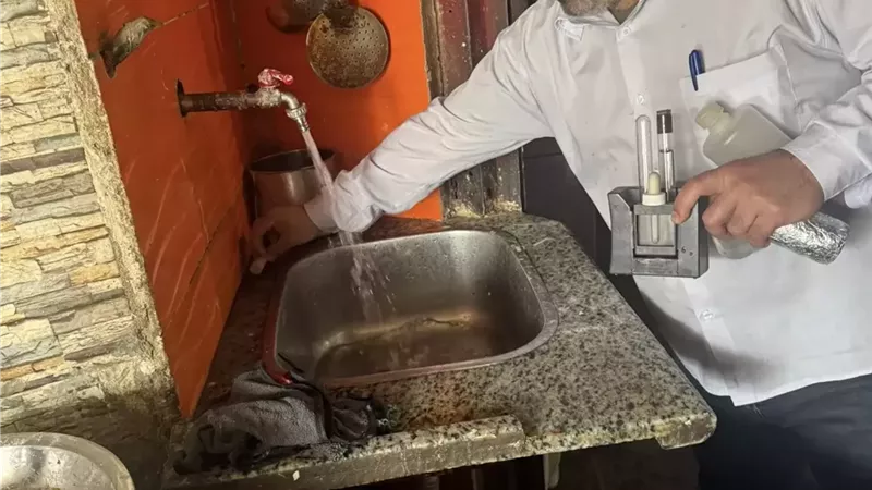 جهاز الشيخ زايد يطمئن السكان على المياه
