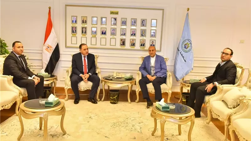 محافظ أسيوط يستقبل رئيسي محكمتي شمال وجنوب أسيوط