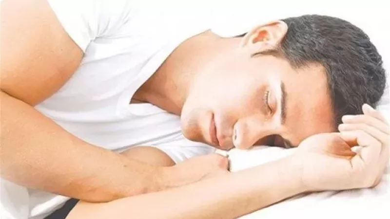 رأي فقهي يبين حكم صيام من ينام معظم النهار