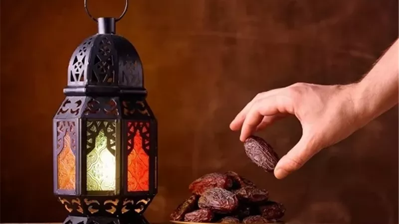 فوائد تناول التمر فور أذان المغرب في رمضان