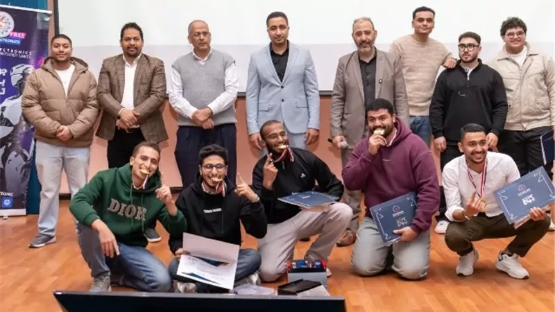الجامعة المصرية الروسية تعلن عن أسماء الفائزين بمسابقة الروبوتات.. صور
