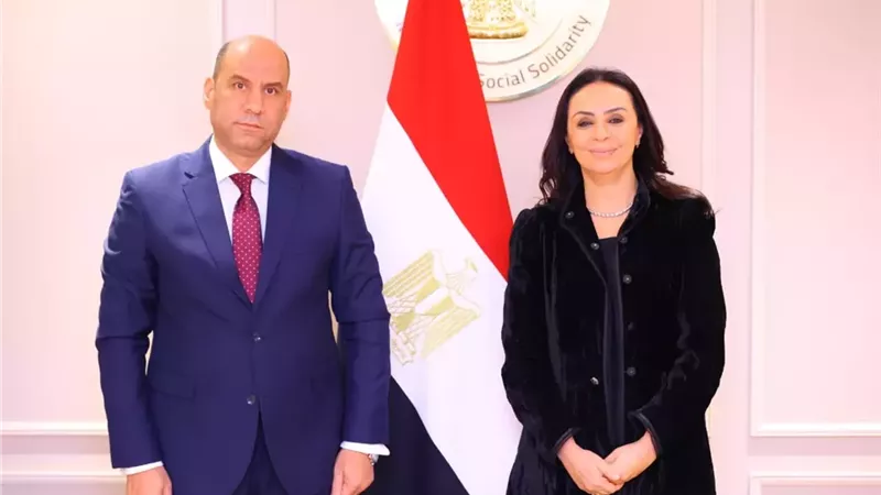 وزيرا التضامن والعمل يبحثان دعم العمالة غير المنتظمة