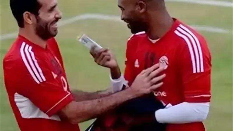 أفشة : أبو تريكة لاعب متكامل .. وهذا رأيى فى شيكابالا