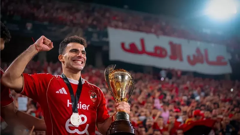 هل تسبب التعاقد مع زيزو فى أزمة بغرفة ملابس الأهلى ؟ .. أفشة يكشف