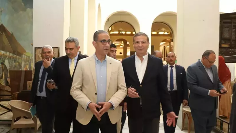 وزير الزراعة ومحافظ الجيزة يتفقدان المتحف الزراعي ويشيدان بأعمال