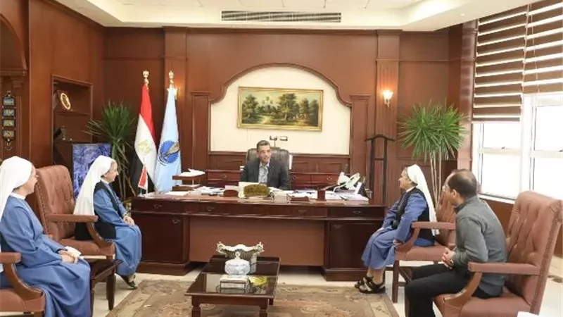 وفد مدرسة القديس يهنئون البرقي بتوليه منصب محافظ البحر الأحمر