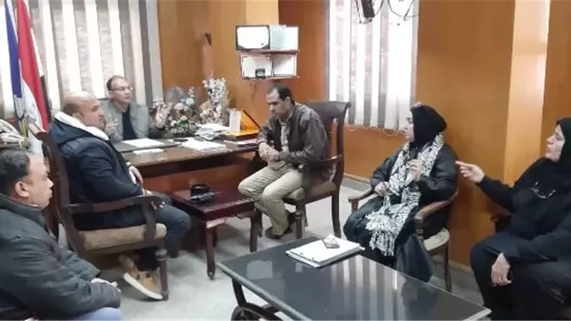 مهلة لأصحاب المنشآت التجارية المخالفة برأس البر لإستخراج التراخيص