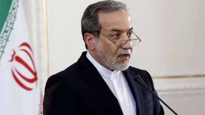 وزير خارجية إيران: ردنا سيشمل جميع القواعد العسكرية الأمريكية في المنطقة