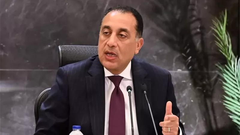 رئيس الوزراء يتابع موقف مخزون الأرصدة من السلع الغذائية