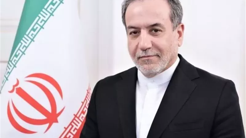 وزير الخارجية الإيراني يتوجه إلى جنيف للمشاركة في مفاوضات مع واشنطن