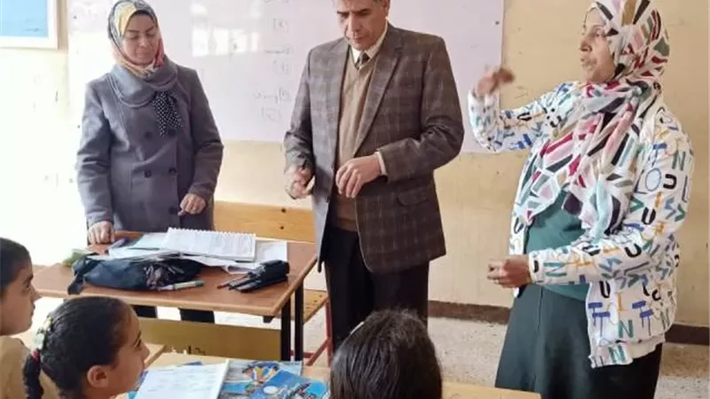 مدير تعليم الخانكة يشيد بانتظام العملية التعليمية بكفر عبيان