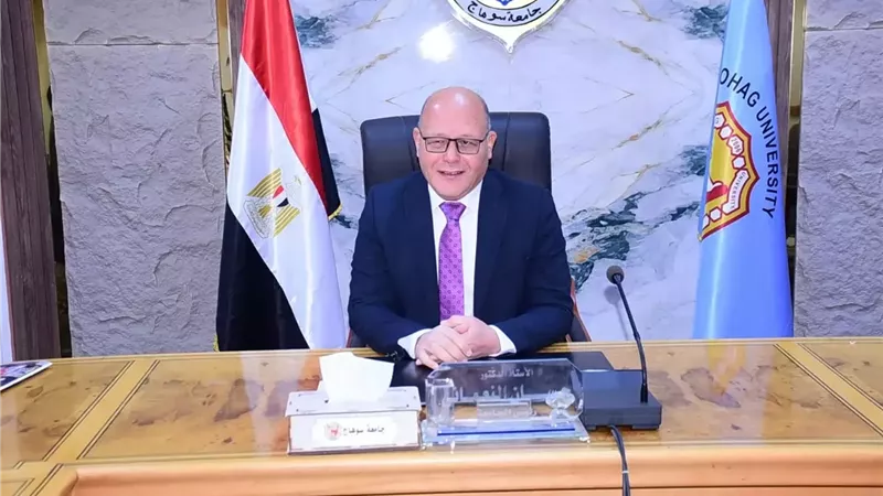دعم الكوادر الشابة بكلية الطب بجامعة سوهاج بتكليف33معيدًا جديدًا