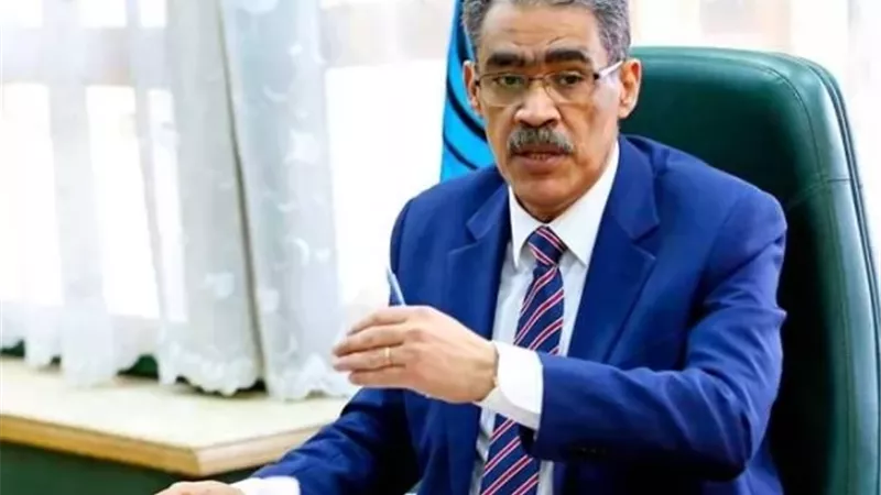 وزارة الإعلام تطالب وسائل الإعلام بالالتزام بالمصادر الرسمية فيما يخص الموقف المصري