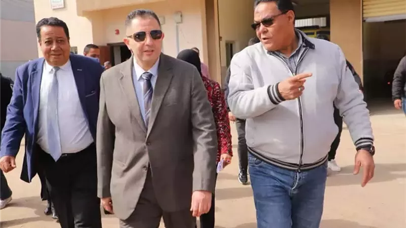 محافظ دمياط يتفقد نقطة الإسعاف ومركز الشباب بكفر سعد البلد
