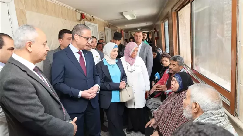 محافظ الجيزة يفتتح أول بنك دم تجميعي بـمستشفى إمبابة بالعجوزة