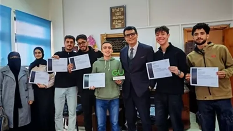 صيدلة القناة تحصد درع المركز الثاني بالمؤتمر الطلابي لجامعة الجلالة