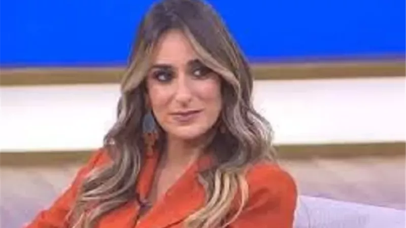 أمينة خليل توجه رسالة الي الدول العربية بعد ضرب ايران