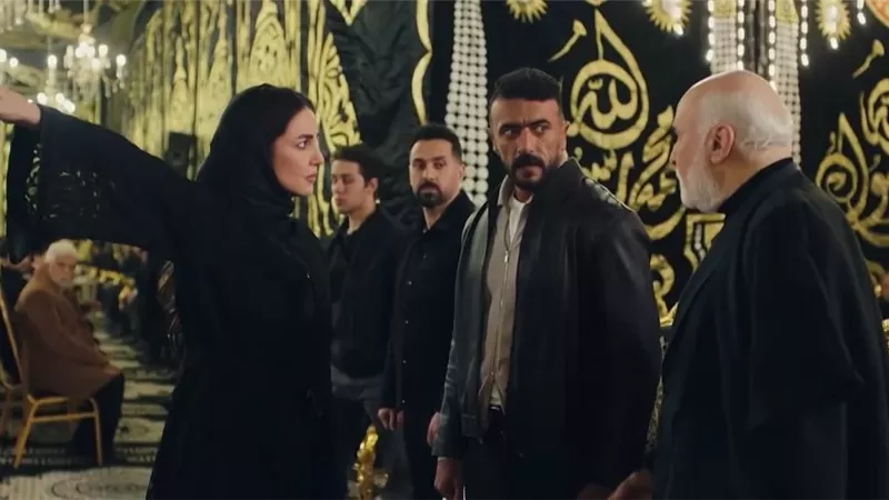 درة تطرد أحمد العوضى من عزاء أمها فى 