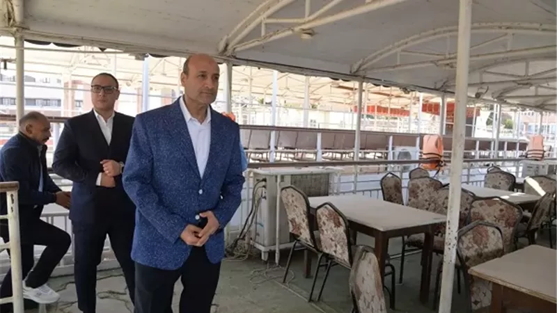 محافظ أسيوط يتفقد مرسى الحمراء ومرسى حورس السياحي