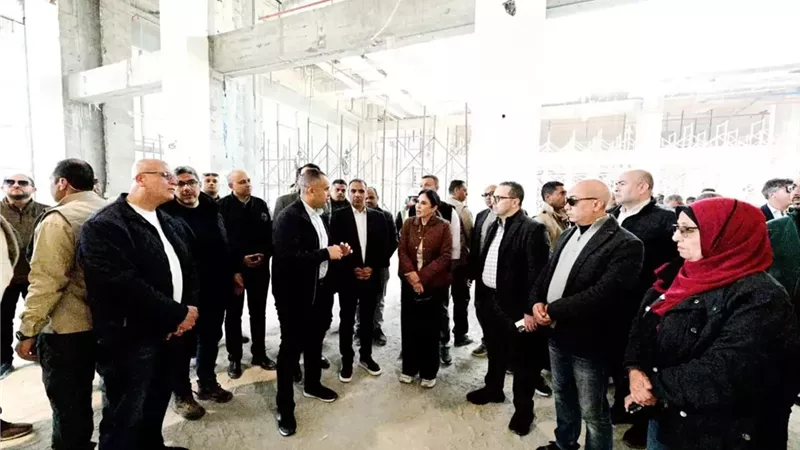 وزيرة الإسكان تتفقد البرج الأيقوني بالعلمين وتوجه بإنهاء الواجهات