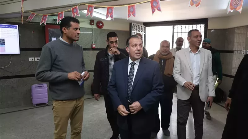 رئيس جامعة قنا يتفقد المدن الجامعية لمتابعة تطبيق منظومة الحوكمة
