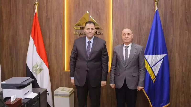 حسام فوزي يستقبل رئيس شركة مدينة دمياط للأثاث
