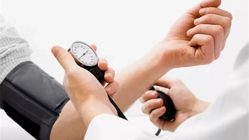 6 طرق طبيعية لخفض ضغط الدم المرتفع