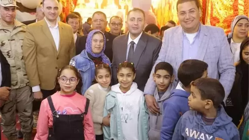 محافظ دمياط يشارك بحفل إفطار الأيتام وذوى الهمم