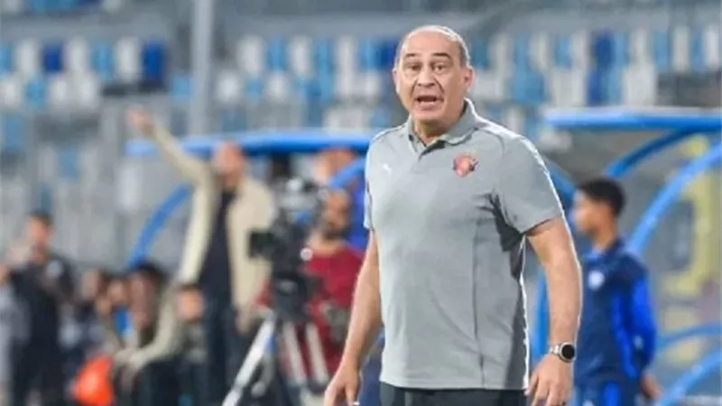 سيراميكا كليوباترا يُعلن تمديد عقد مدربه علي ماهر