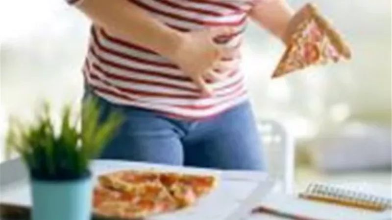 7 أطعمة تزيد حرقة وألم جرثومة المعدة..تجنبها