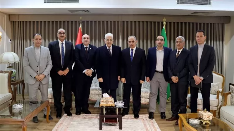 مبادرة جسور تدعم جودة التعليم وترفع الكفاءة المهنية بالإسماعيلية