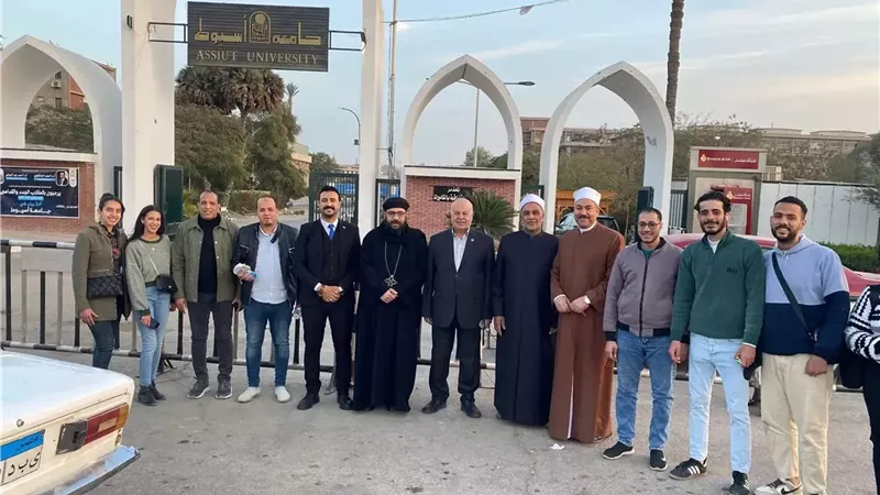 بيت العائلة المصرية بأسيوط يُنظم مبادرة إفطار صائم