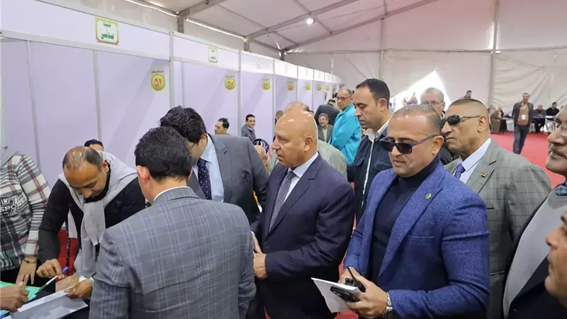 الفريق كامل الوزير يدلي بصوته في انتخابات نقابة المهندسين