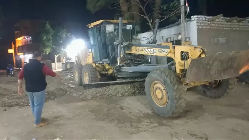 محافظ أسيوط يوجه بتكثيف حملات تسوية وتمهيد الشوارع