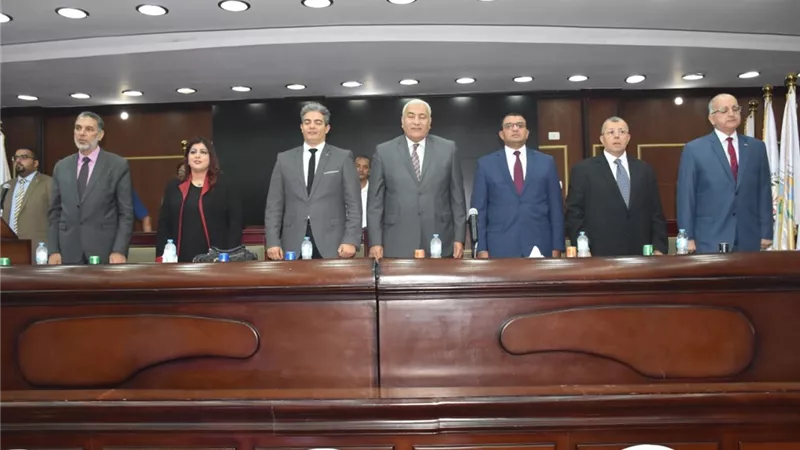 الشائعات وحروب الجيل الرابع ودور الاعلام والمواطن ..ندوة بجامعة السادات