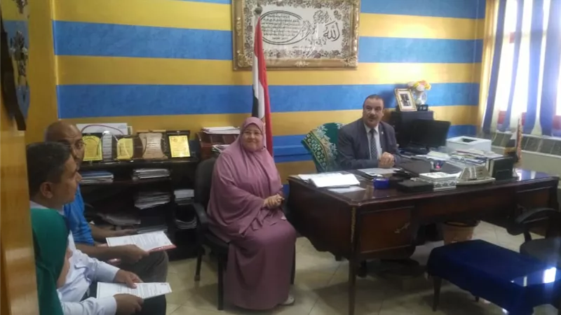 وكيل تعليم القليوبية يناقش خطة العام الجديد مع مسئولى البعثات بالمديرية