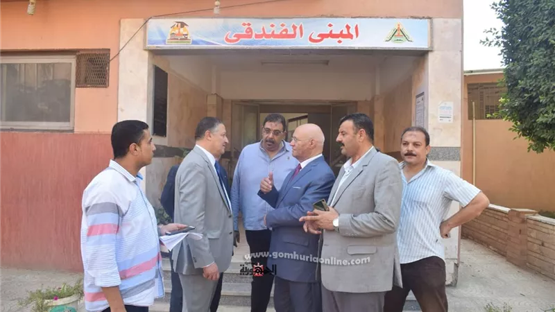 رئيس جامعة بنها يتفقد مطاعم ومخازن التغذية بالمدن الجامعية ويتابع تسكين الطلاب
