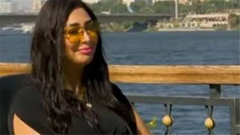 شاهيناز: الفنان ليه هيبة ومينفعش يشتم حد .. فيديو
