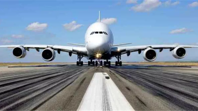 هبوط إضطرارى لطائرة ركاب بولندية بمطار الغردقة بسبب عطل