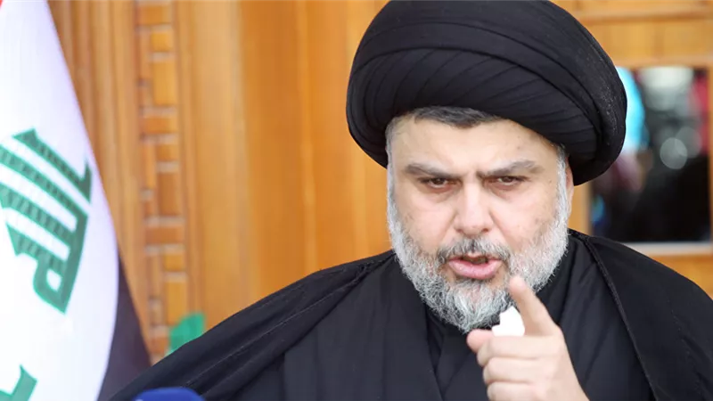مقتدى الصدر يدعو إلى استقالة الحكومة العراقية وإجراء انتخابات مبكرة