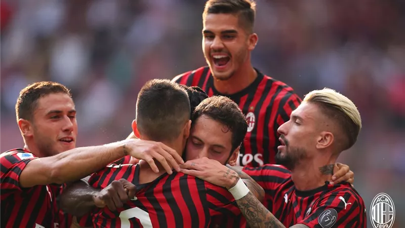 موعد مباراة ميلان وجنوى في الدوري الإيطالي والقنوات الناقلة